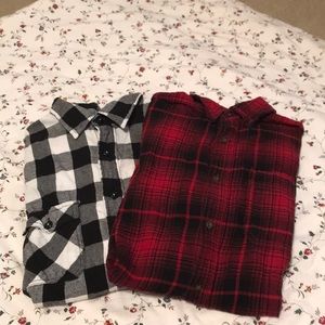 Set of 2 Flannels